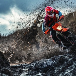 开云官网-时间的玫瑰，那些在激战中绽放的体育韧性，时光淬炼的赛场玫瑰